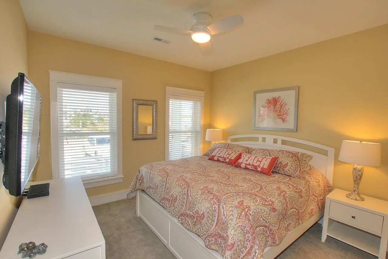 5464 - Ey Believe By Realty * Nags Head