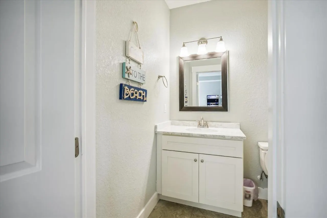 5545 - Loggerhead By Realty *