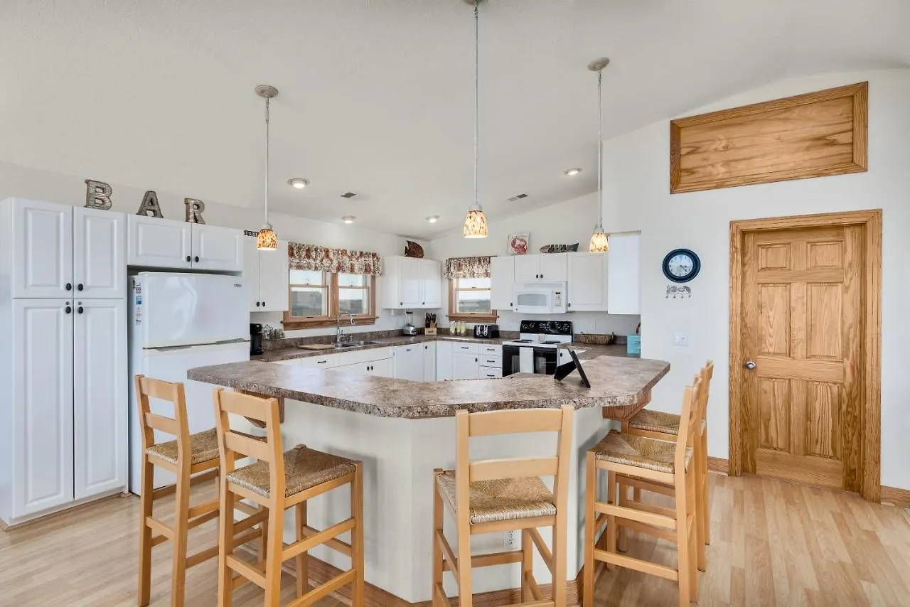 5788 - Birds Eye View By Realty *