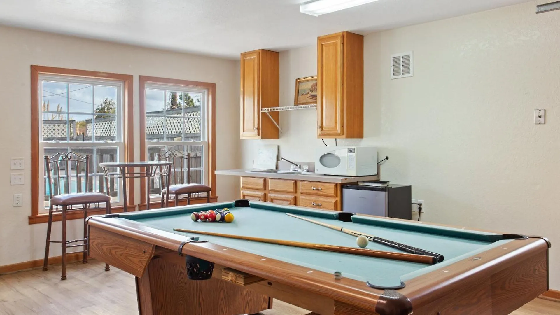6175 Longview Oceanfront *
