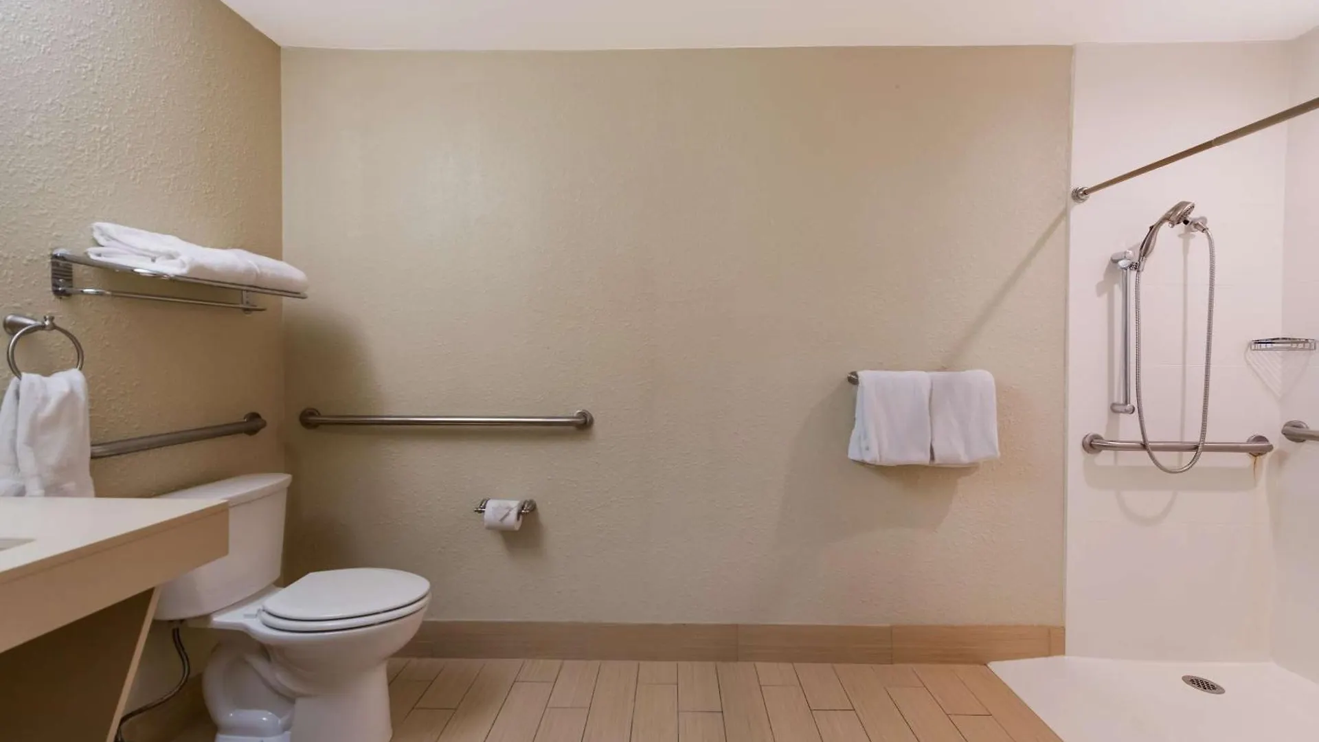 Comfort South Oceanfront Πανδοχείο 3*