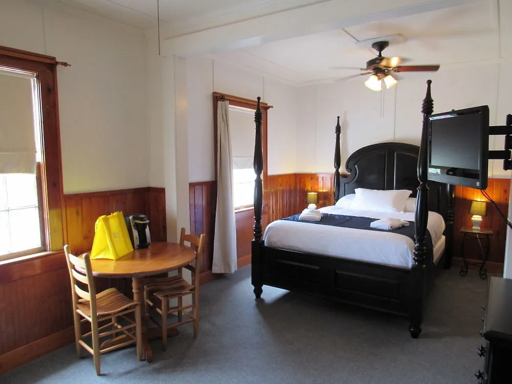宾馆 Nags Head Beach Inn 3*