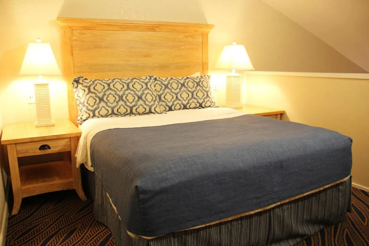 Hotel Surf Side 2*