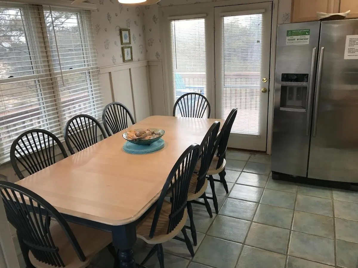 Pet-friendly Coastal Retreat With Pool And Fireplace