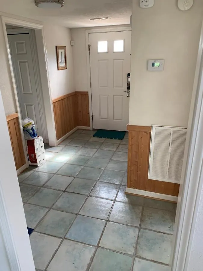 Pet-friendly Coastal Retreat With Pool And Fireplace Villa