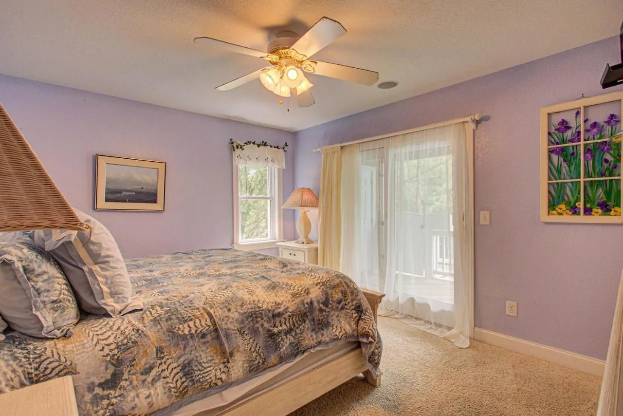 6085 Woodstock 4 Min. Walk To *