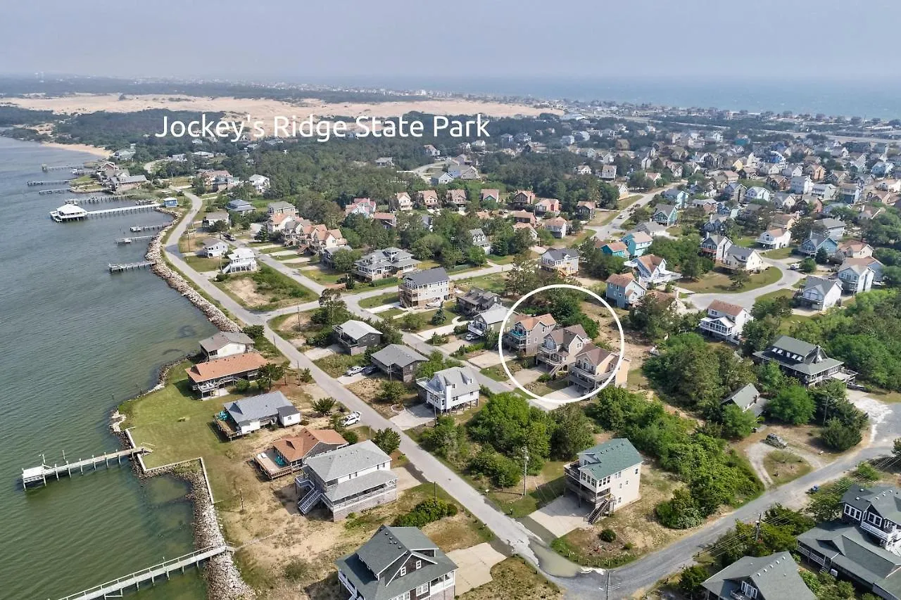 Gizmo's Getaway * Nags Head