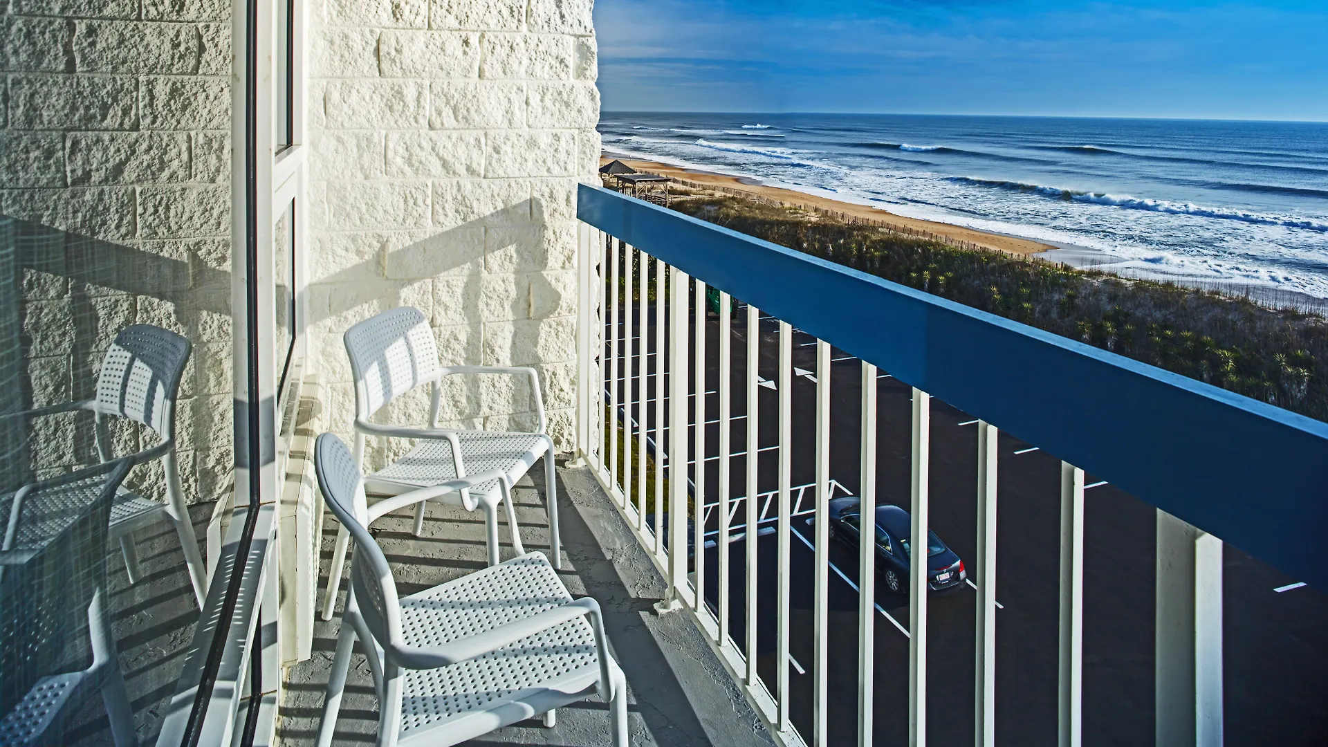 Express Oceanfront By Ihg Rezort 3*