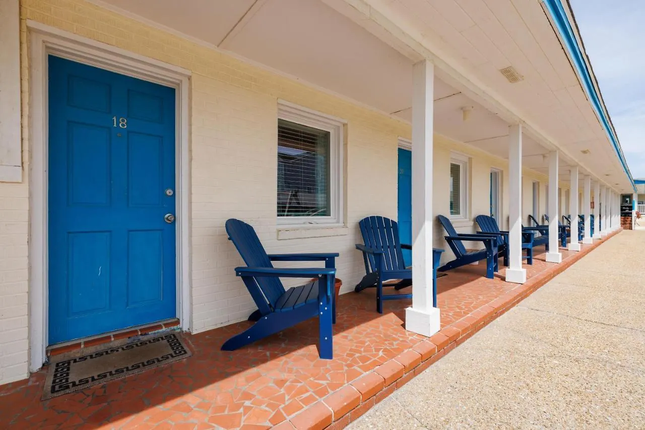 Dolphin Oceanfront - Motel
