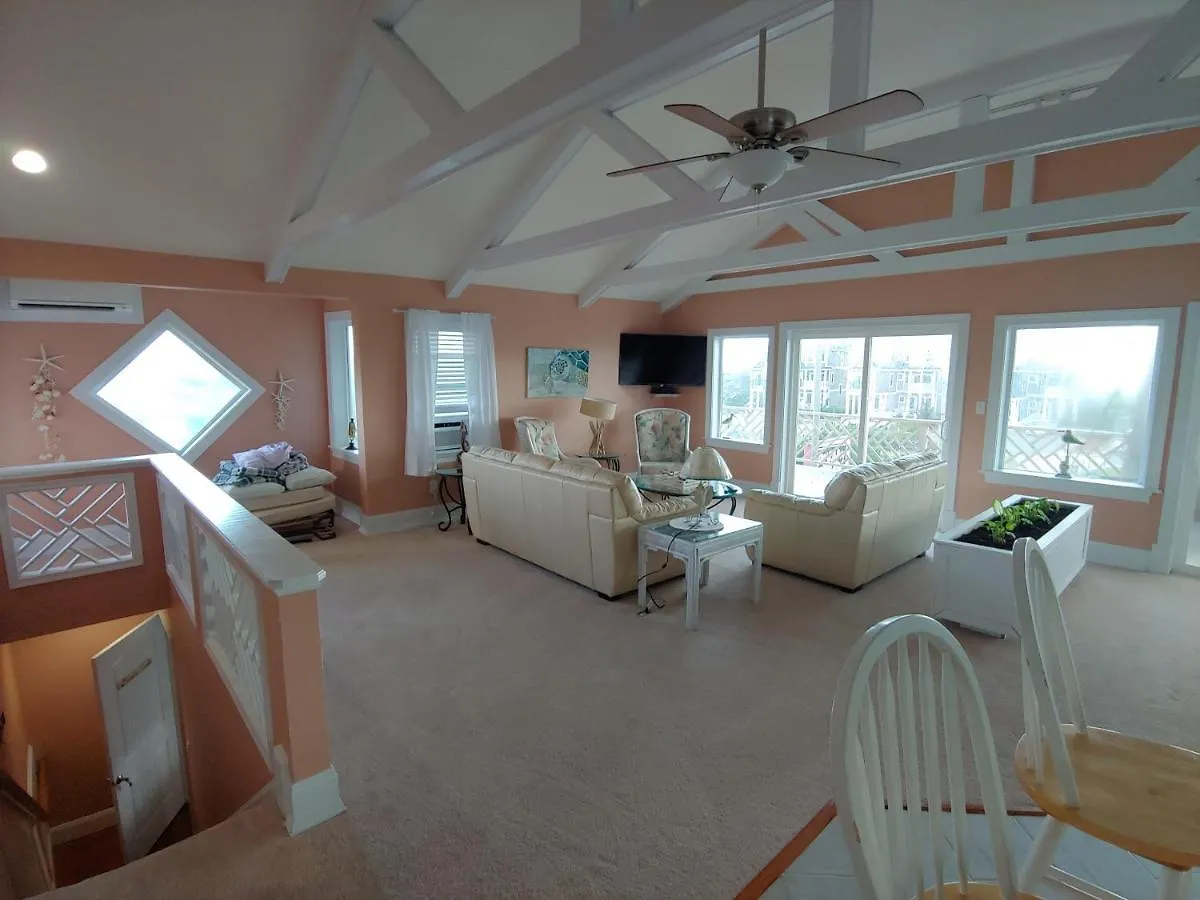 2508 Rd, Semi-oceanfront, Pool/hot Tub Holiday home Nags Head