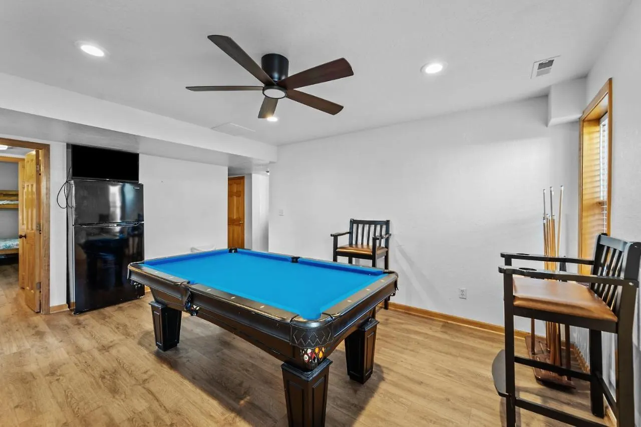 5703 - The Fritz Carlton By Resort Realty *