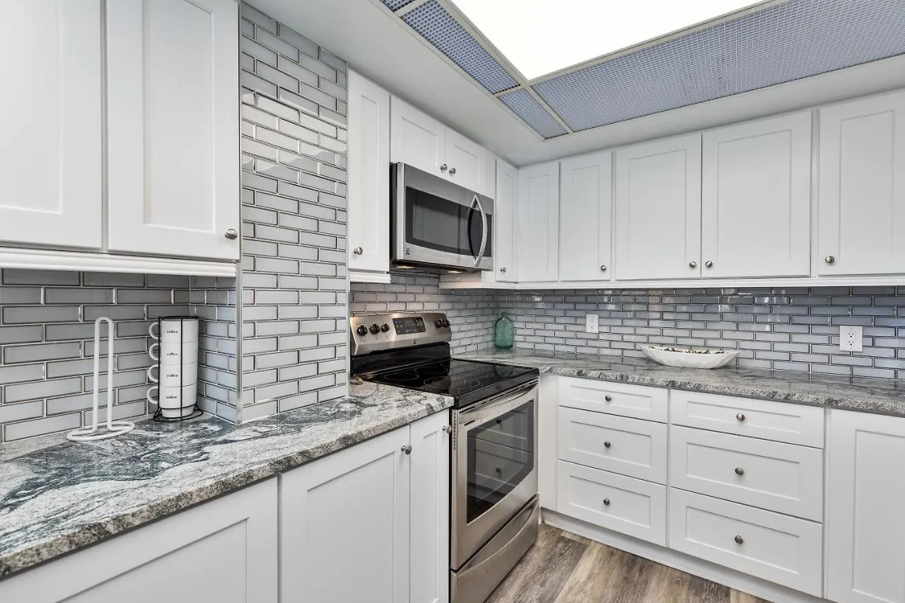 5607 - Heron Cove 101n By Realty