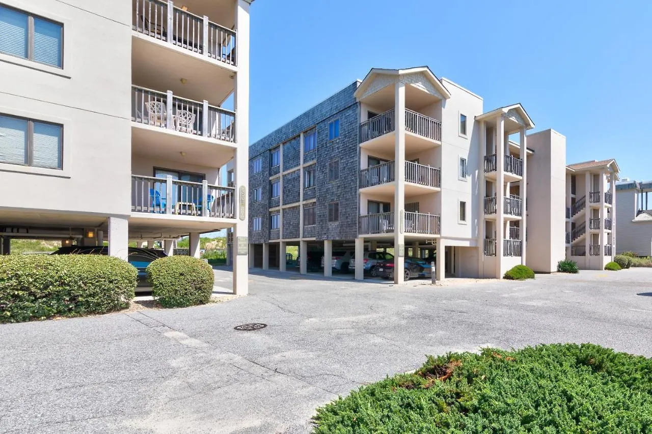 5607 - Heron Cove 101n By Realty
