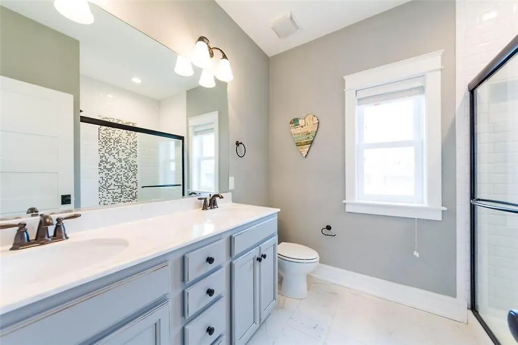 5460 - Virginia Dare By Realty *