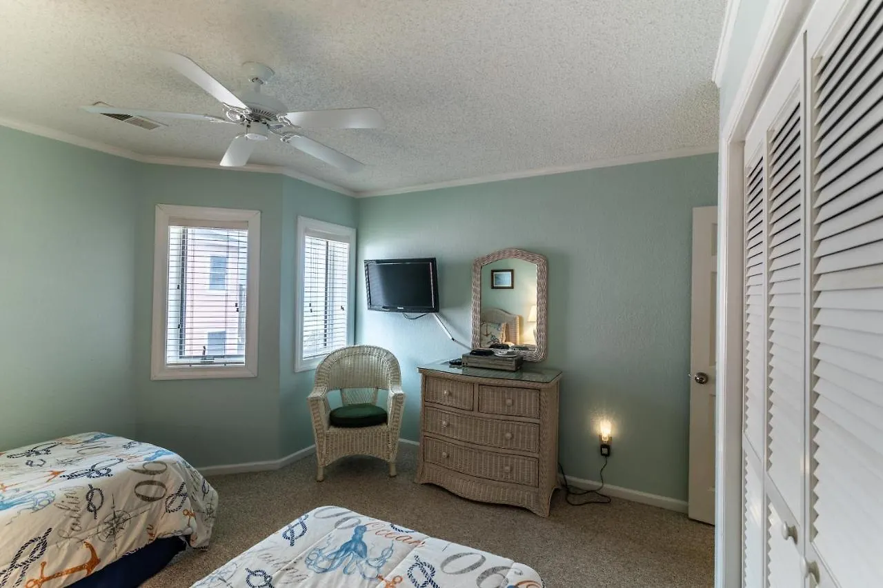5736 - Sea Sunrise By Realty
