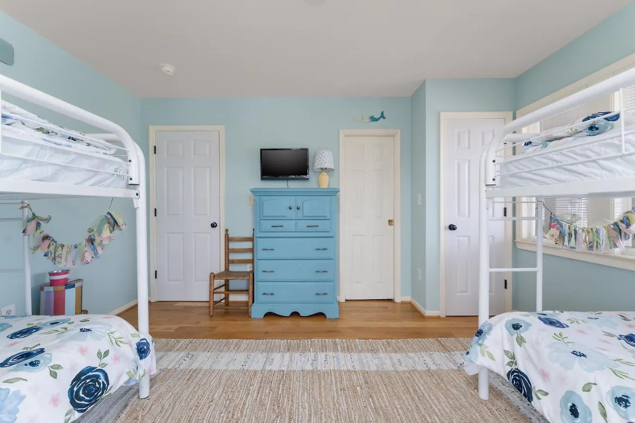 5468 - Mermaids Lagoon By Realty