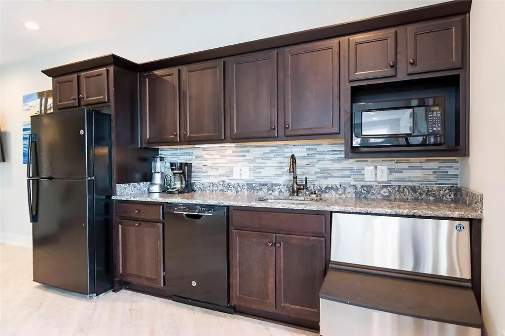 5460 - Virginia Dare By Realty *