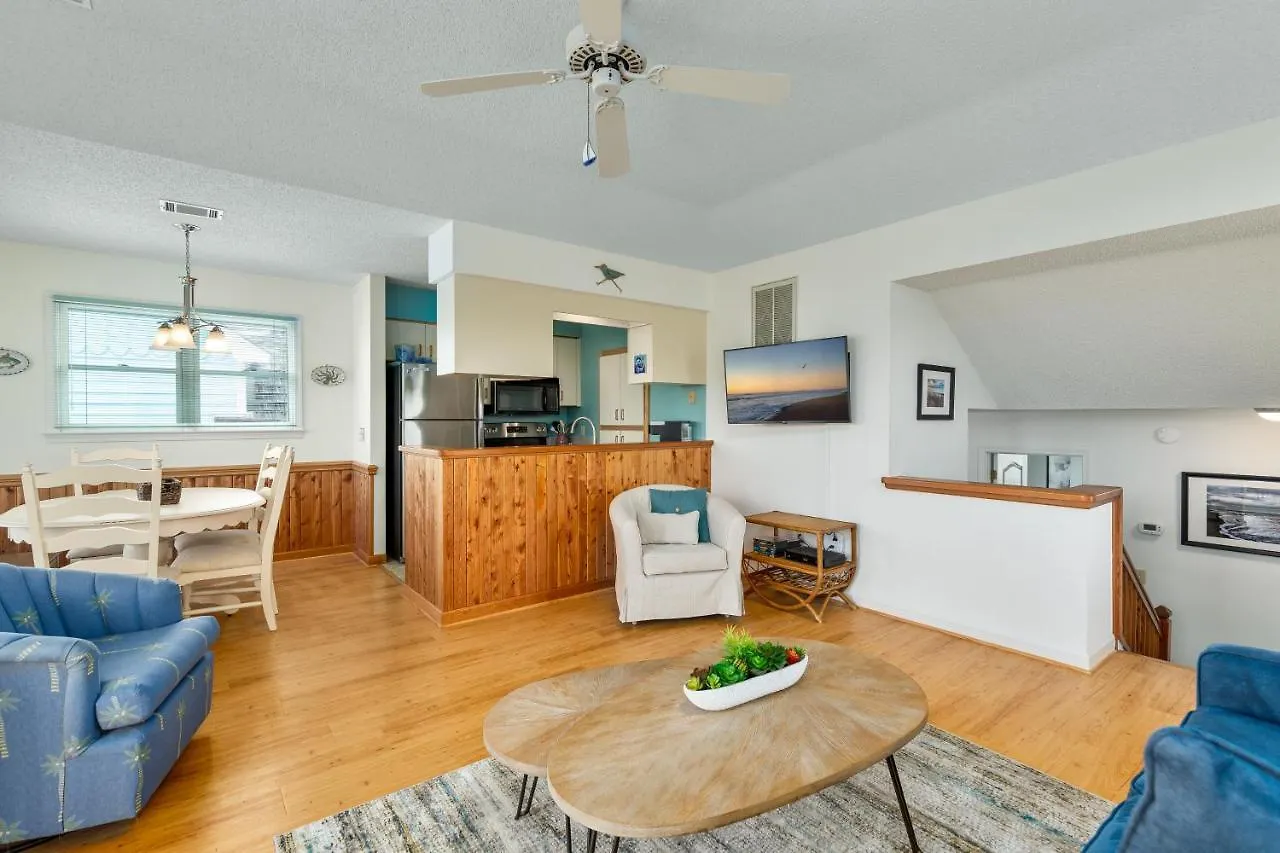 Holiday home 5596 - Peak To Shore By Realty