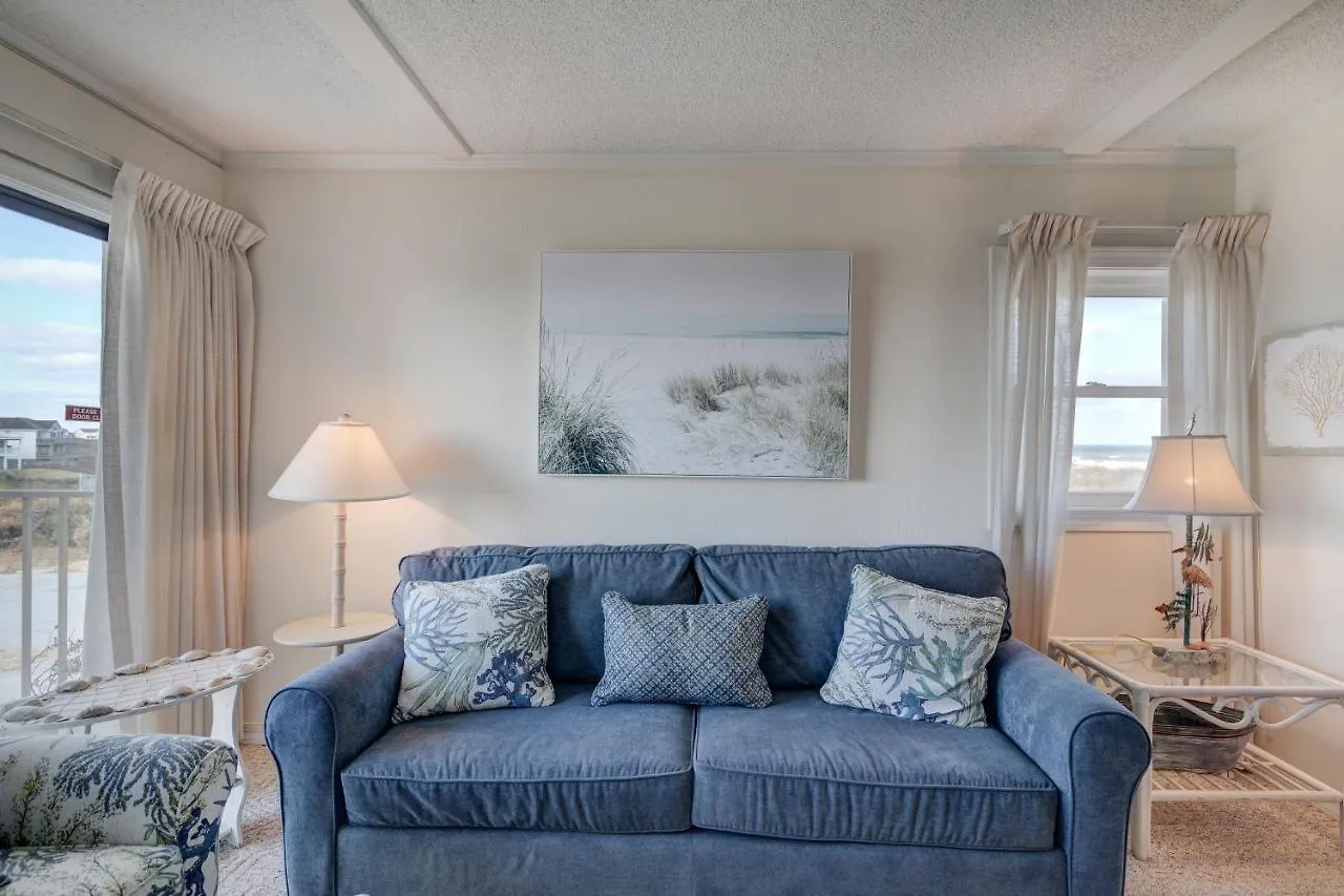 5696 - Conroy By Resort Realty Holiday home
