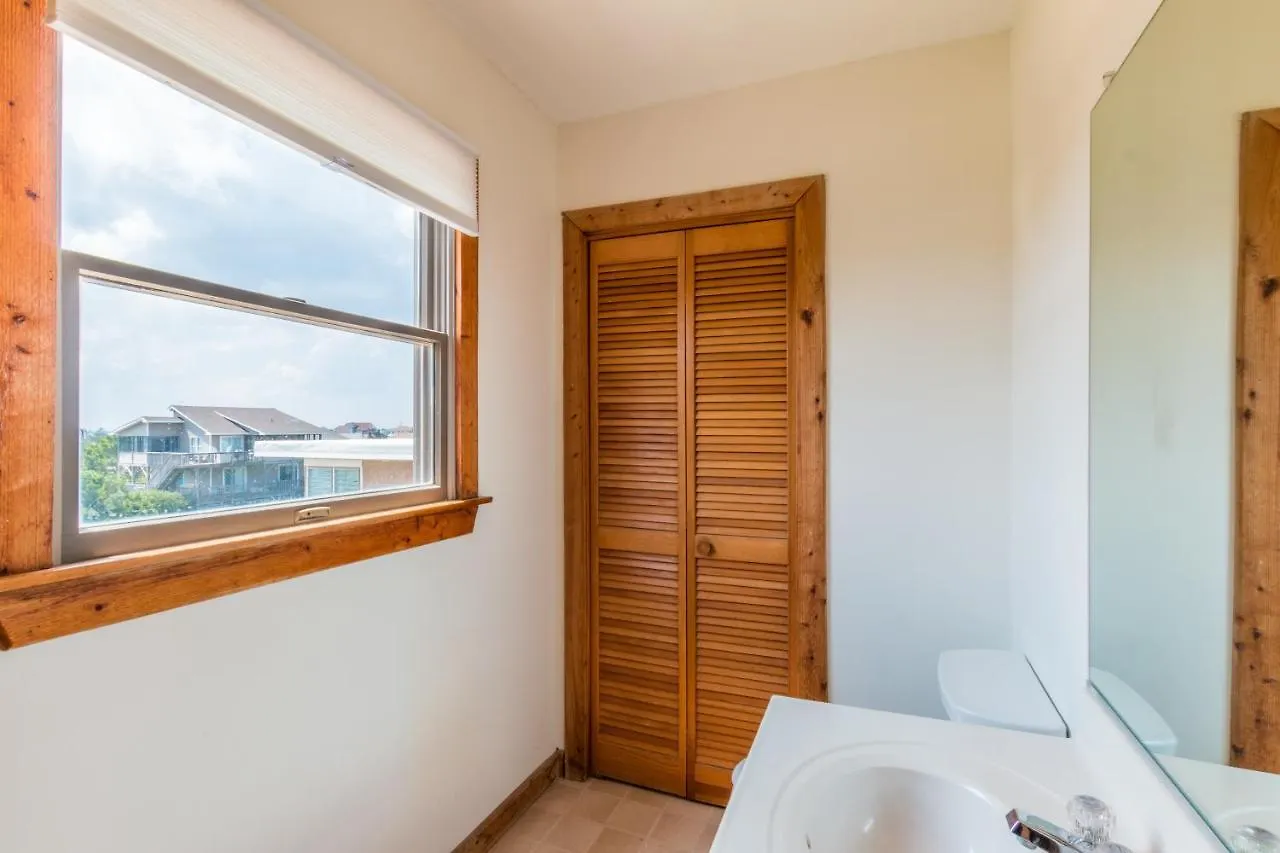 Holiday home 5782 - Whale Of A View By Realty