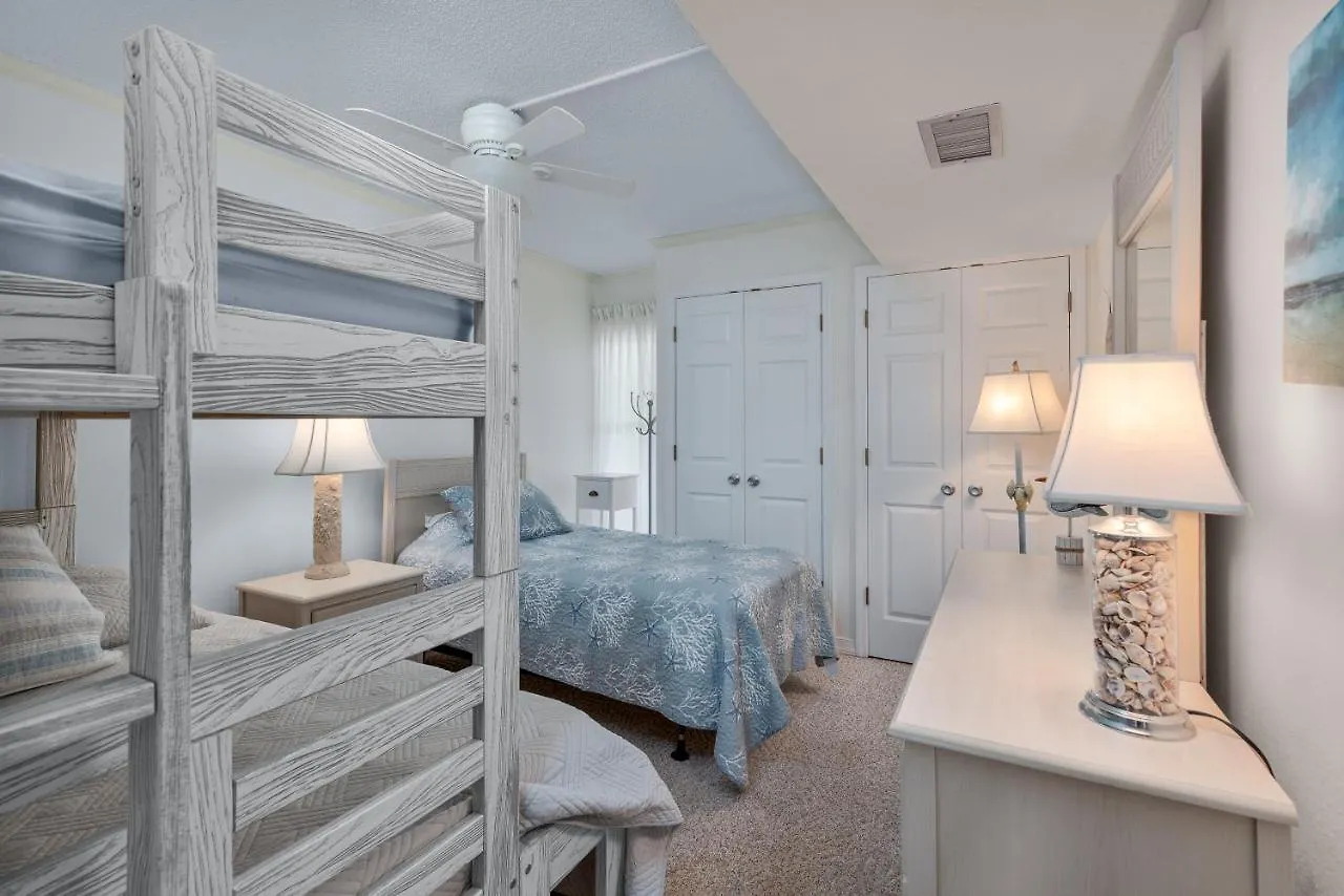 Holiday home 5696 - Conroy By Resort Realty