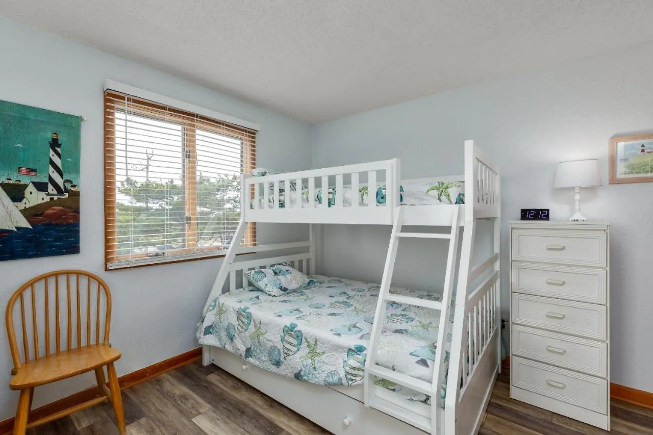 5607 - Heron Cove 101n By Realty *