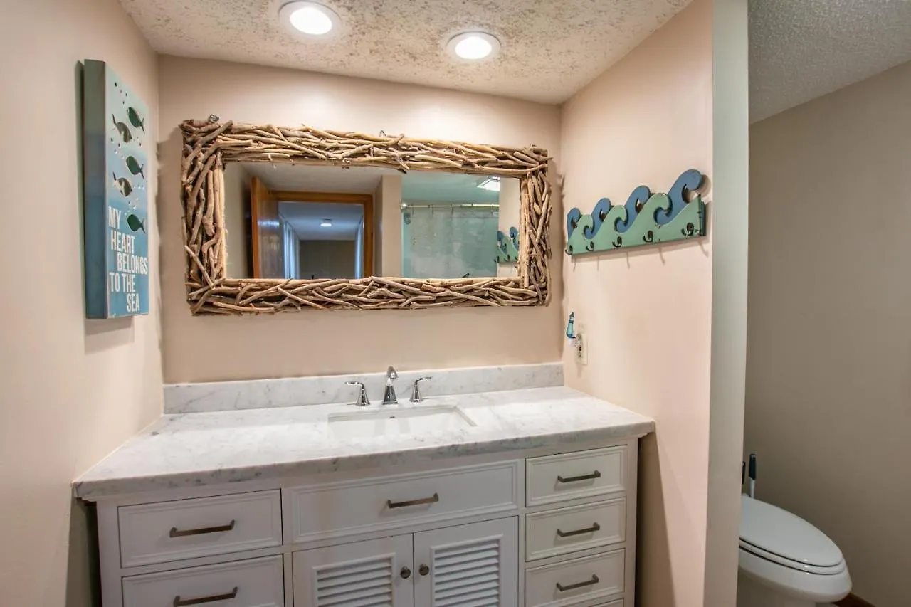 5606 - Heron Cove 102n By Realty *