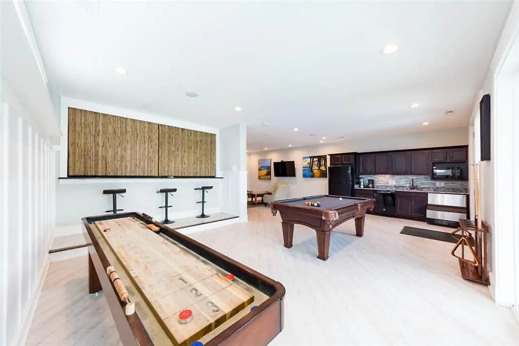 5460 - Virginia Dare By Realty *