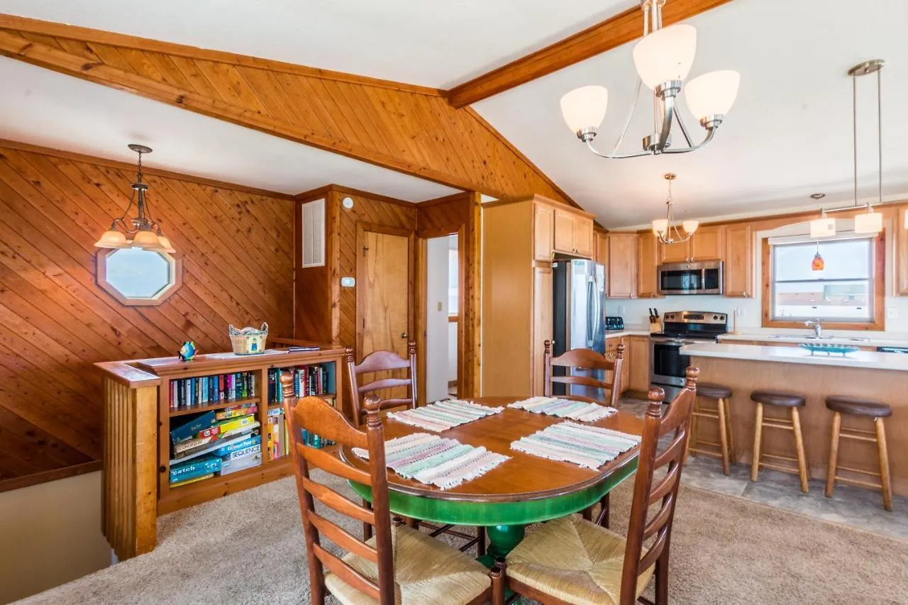 Holiday home 5782 - Whale Of A View By Realty *