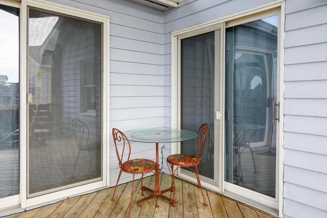 5714 - Whalebone By Realty
