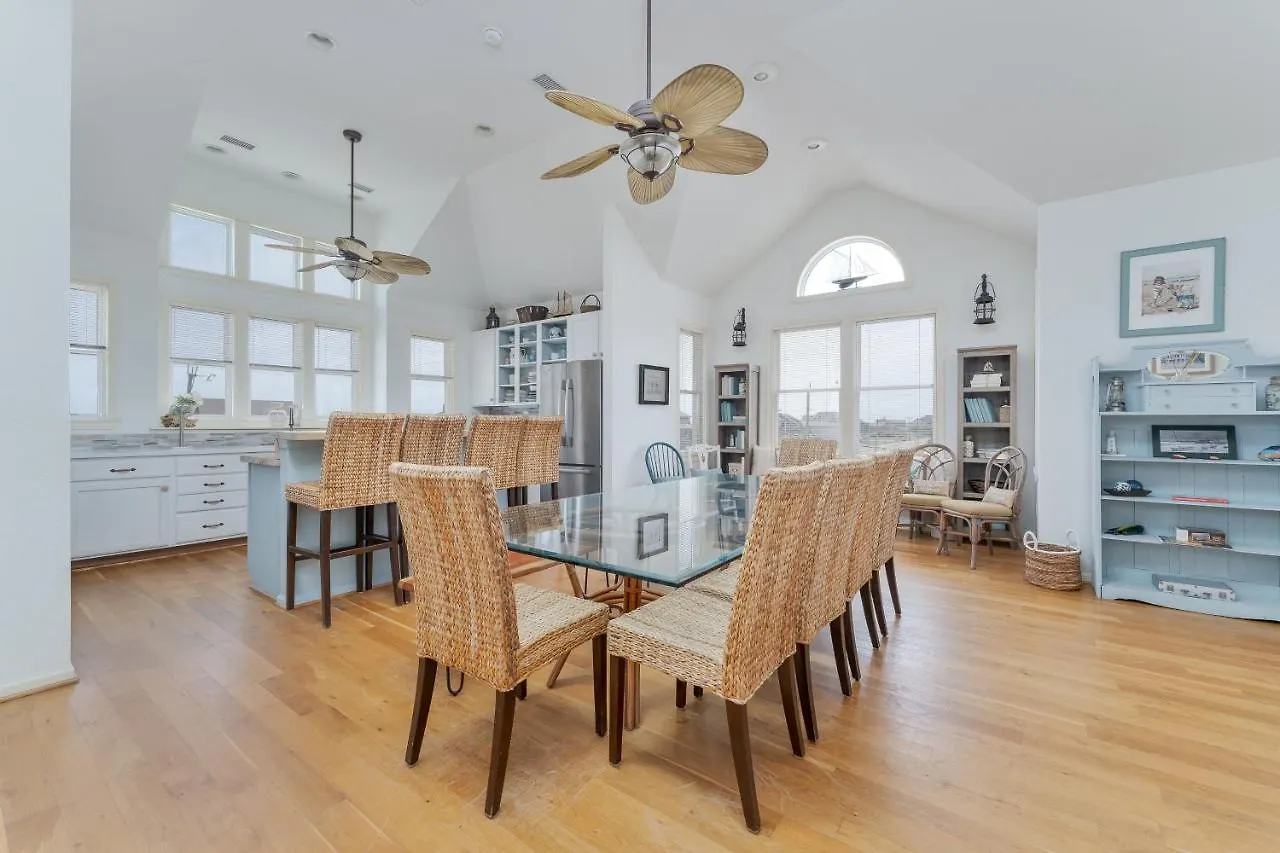 5468 - Mermaids Lagoon By Realty *