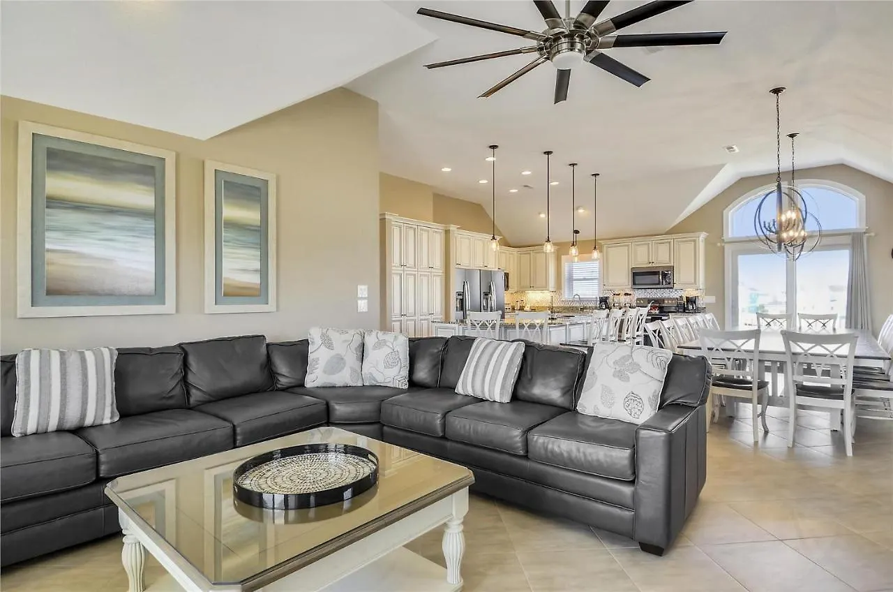 5553 - Tradewinds 6 By Realty Holiday home *