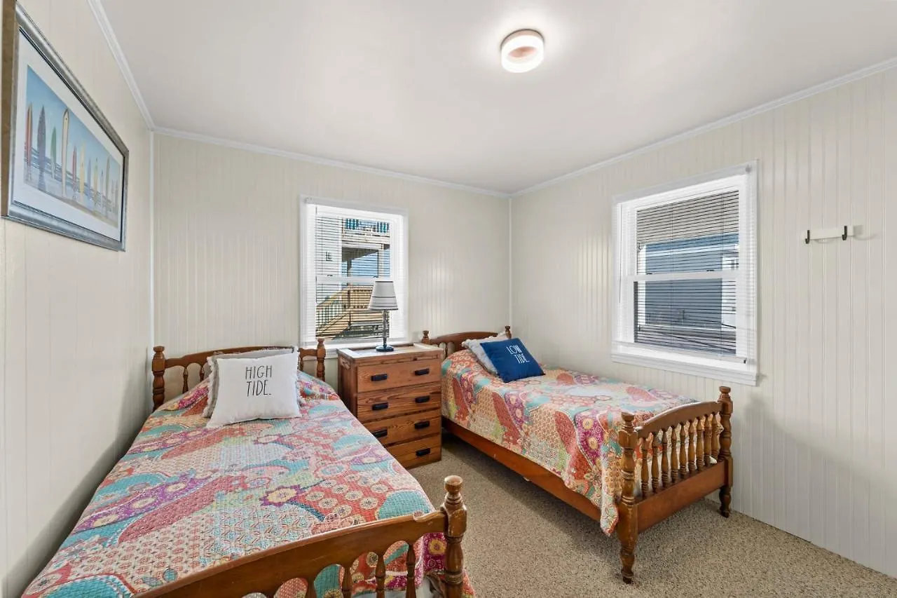 6002 - Sunny Delight By Realty *