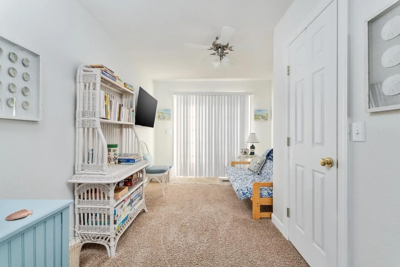 Holiday home 6039 - Sun Kissed By Realty