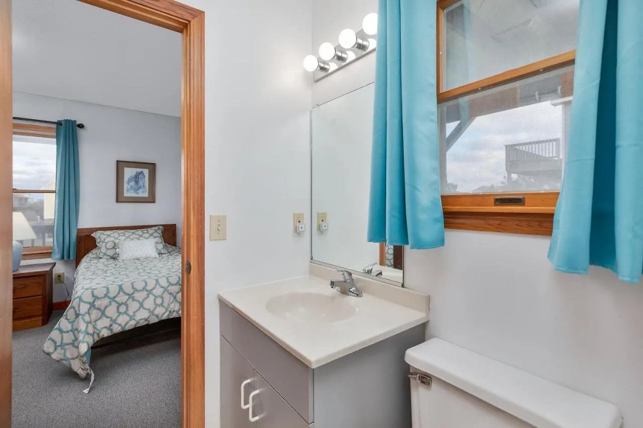 Holiday home 6287 - Salt And Light By Realty *