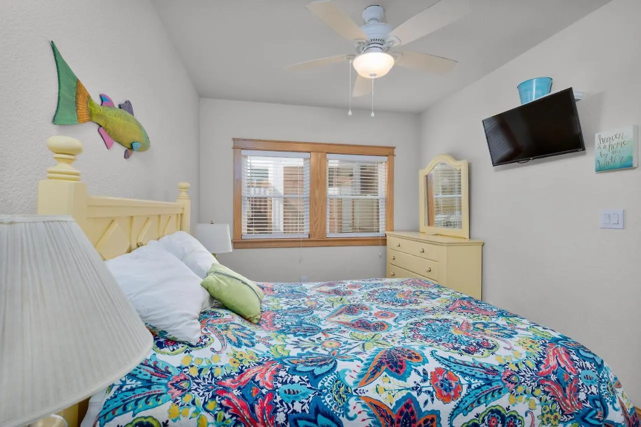 C211 - Mary's Heaven By Realty Holiday home