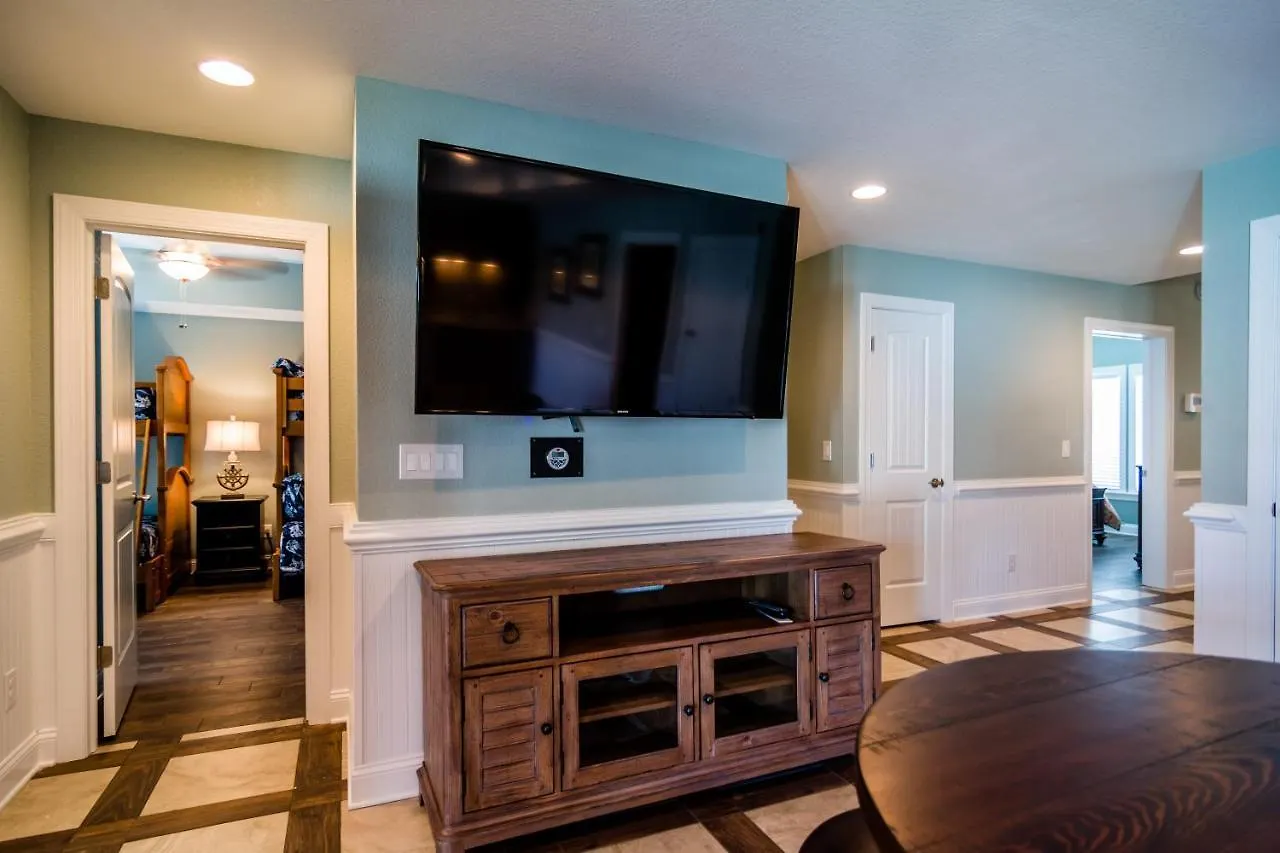 5550 - Tradewinds 2 By Realty Holiday home