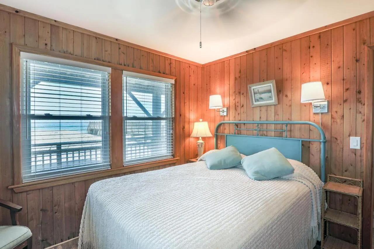5784 - Emerald By Realty Holiday home *