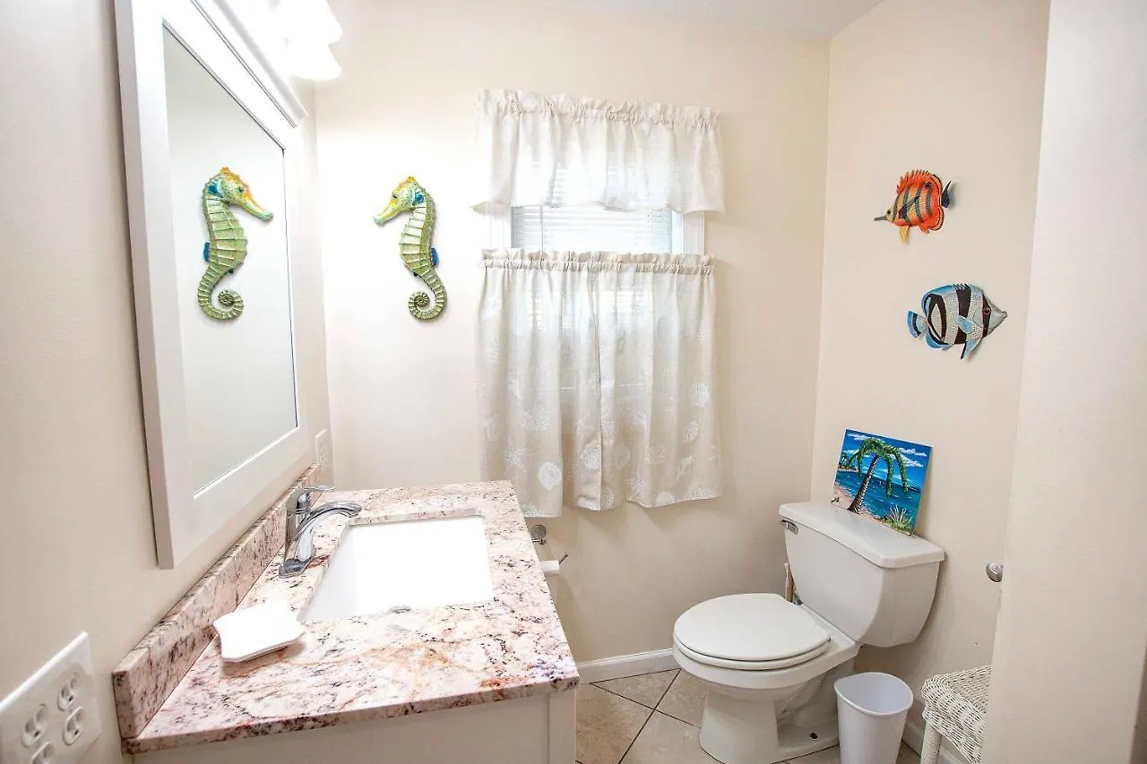 Snh416, Ocean Adventure- Oceanside, 400 Ft To Access, Screened Porch Holiday home Nags Head