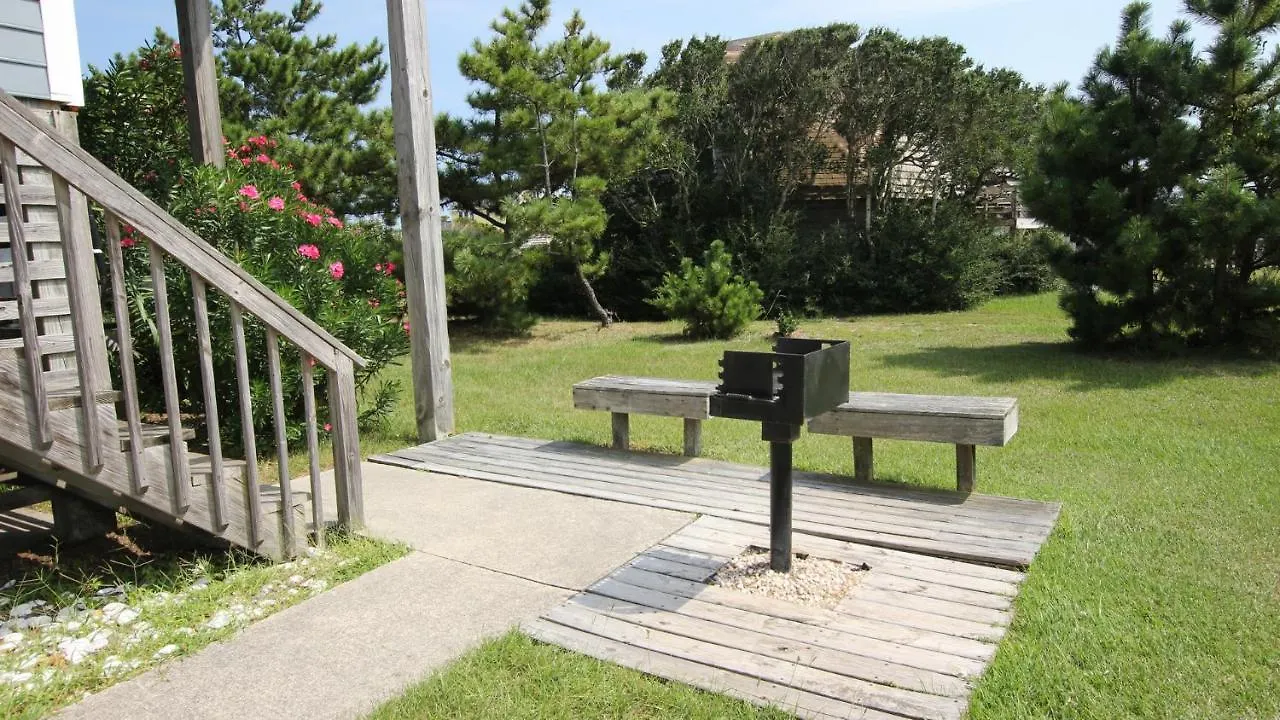 Snh418, Blue Cloud- Oceanside, Ocean Views, Sun Decks, Hot Tub Holiday home