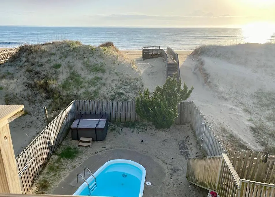 Hammerheads Hideaway! Oceanfront, Nags Head! Free Pool Heat April & May! * Nags Head