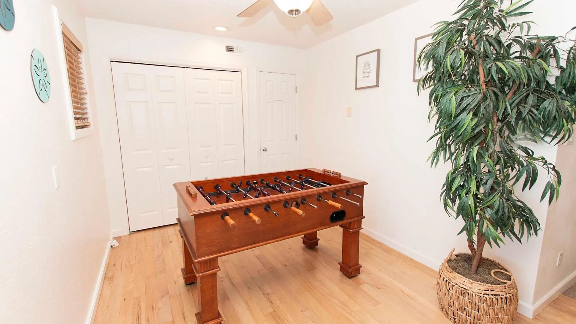 Holiday home Nh301, Driftwood Dreaming- Hot Tub, Oceanside, Close To Ocean!