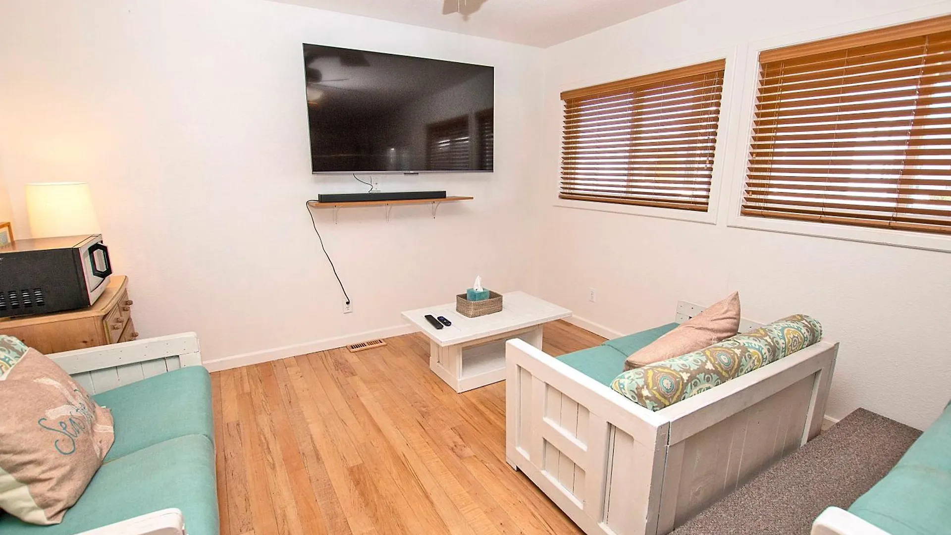 Holiday home Nh301, Driftwood Dreaming- Hot Tub, Oceanside, Close To Ocean! *