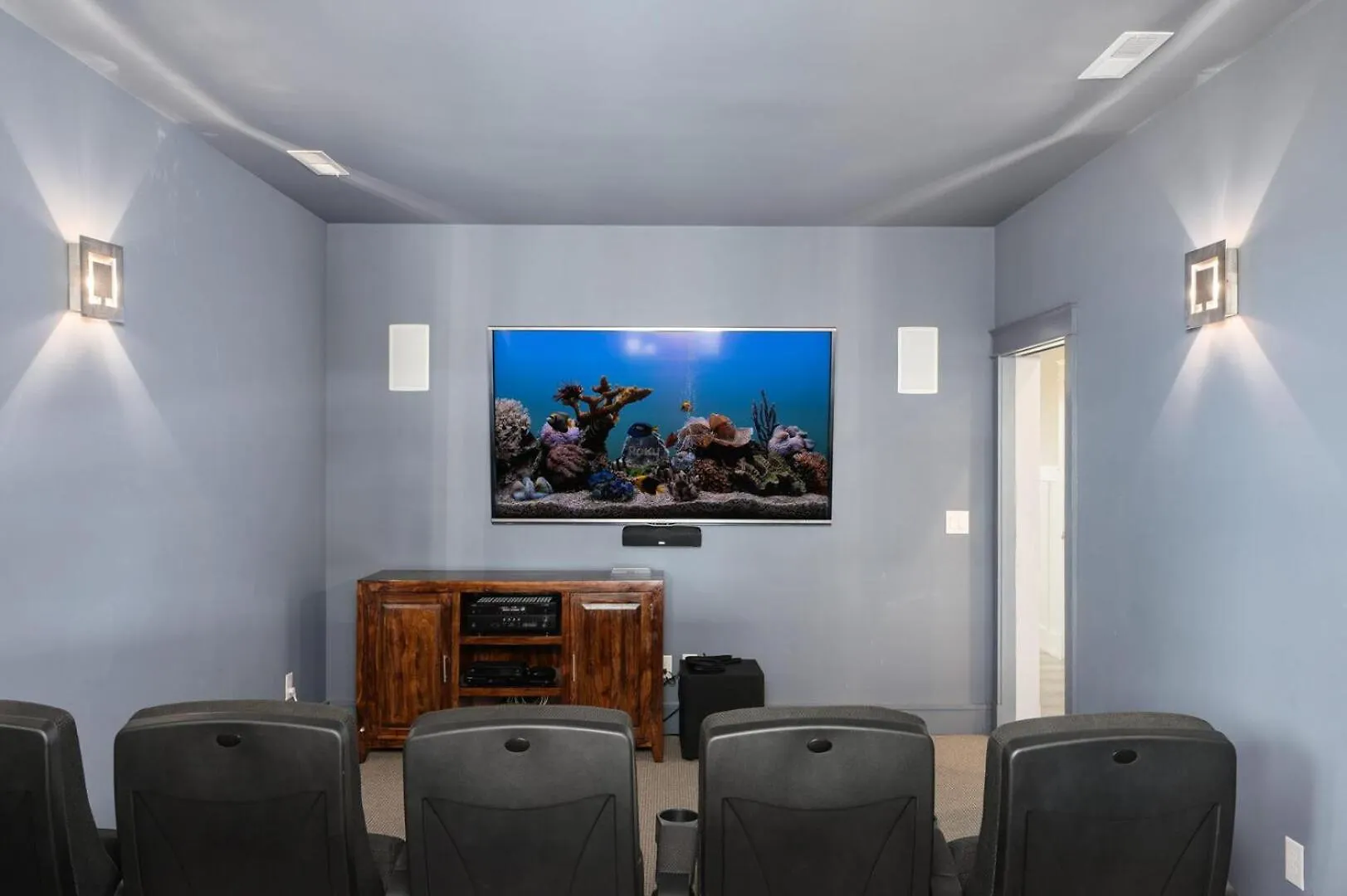 Queen Elizabeth 8 Bedroom Oceanfront Nags Head