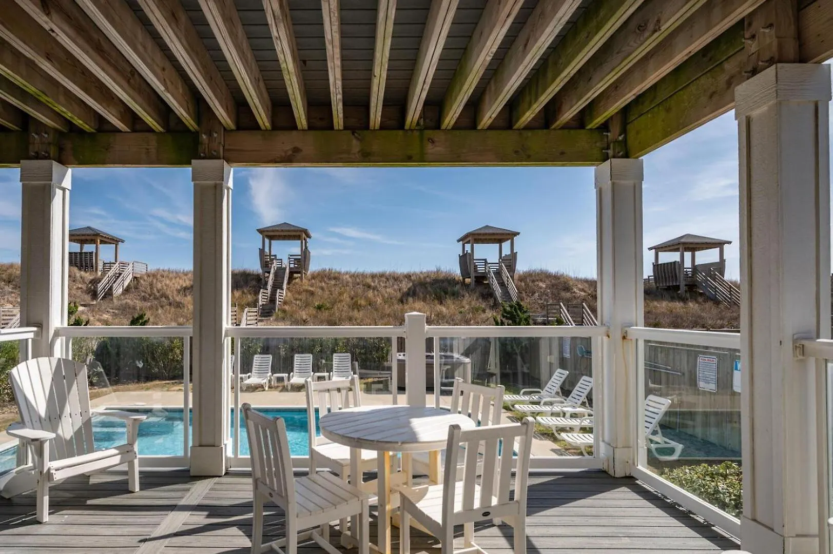 Queen Elizabeth 8 Bedroom Oceanfront Apartment