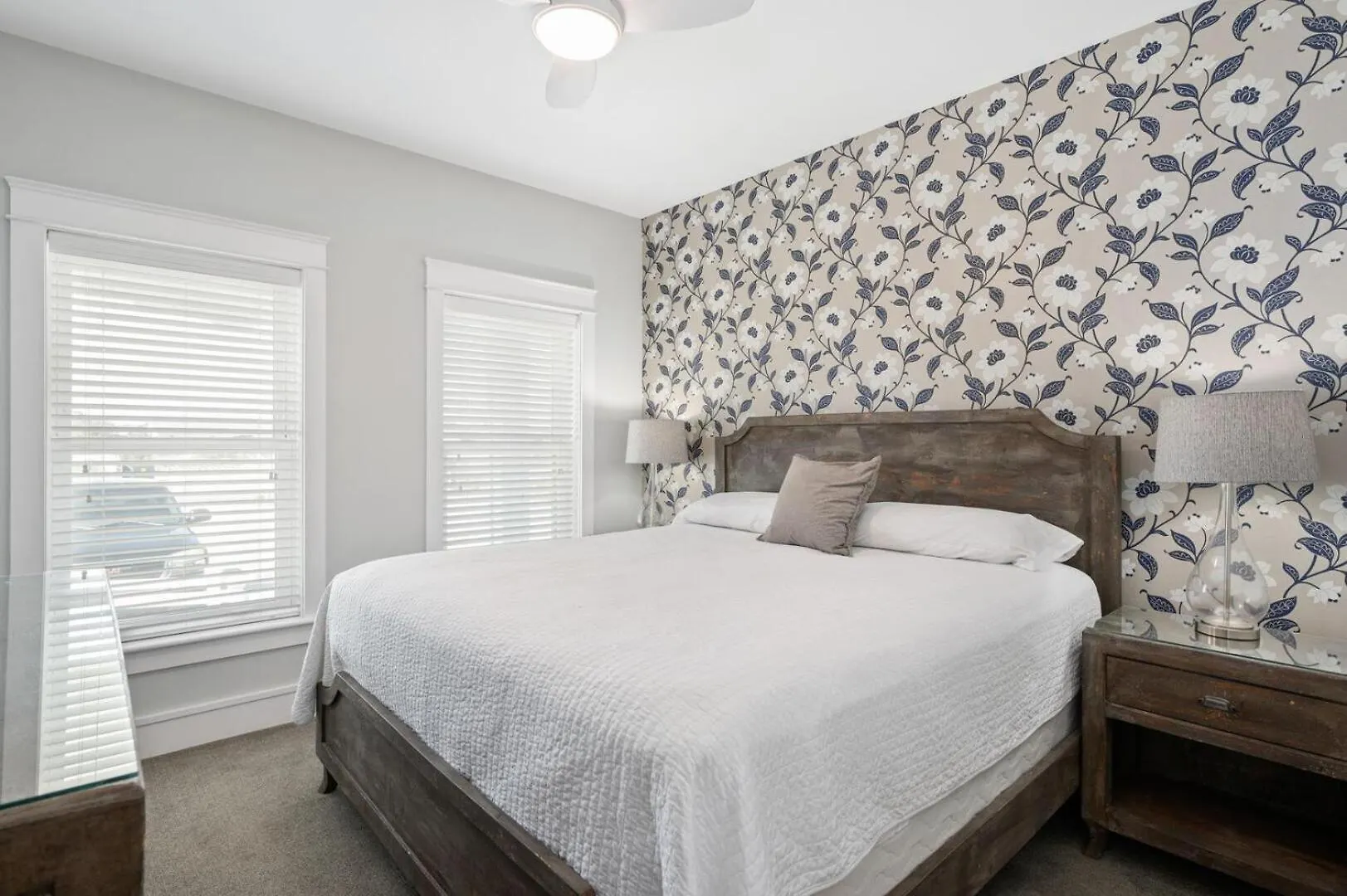 Apartment Queen Elizabeth 8 Bedroom Oceanfront Nags Head