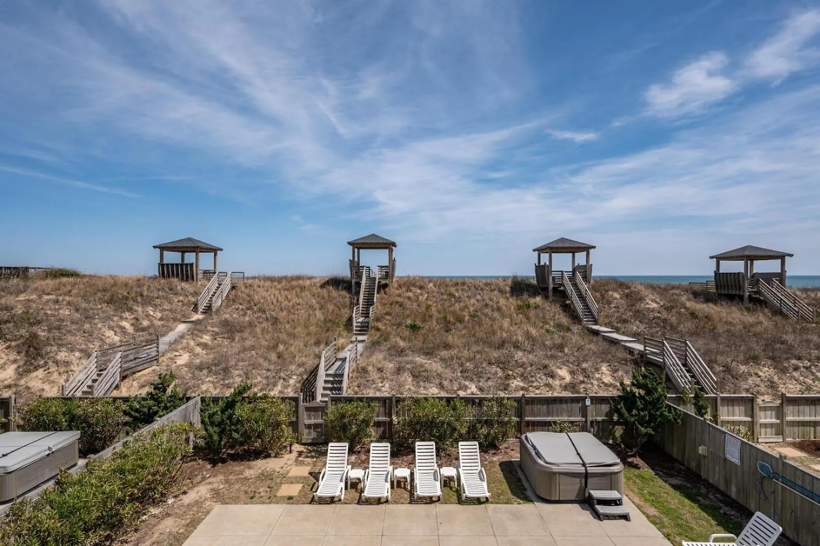 Queen Elizabeth 8 Bedroom Oceanfront *