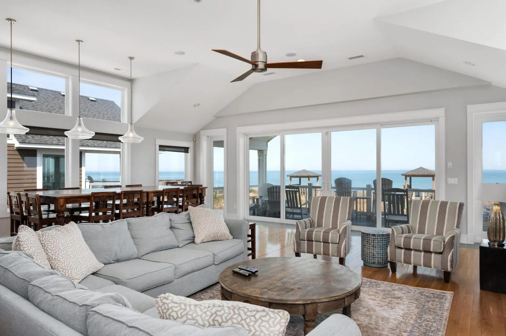 Queen Elizabeth 8 Bedroom Oceanfront