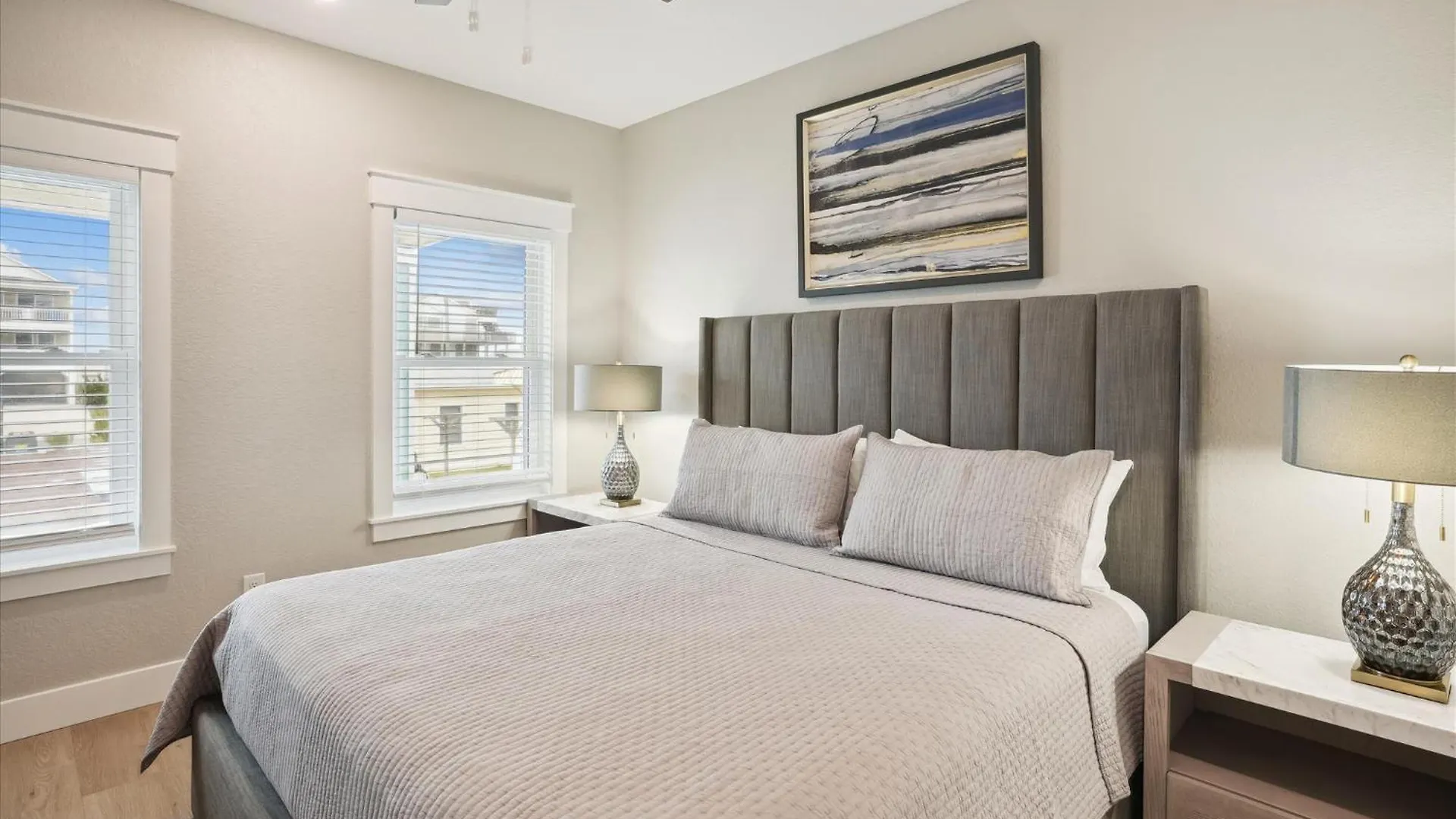 5700 - Le Cebolla By Realty
