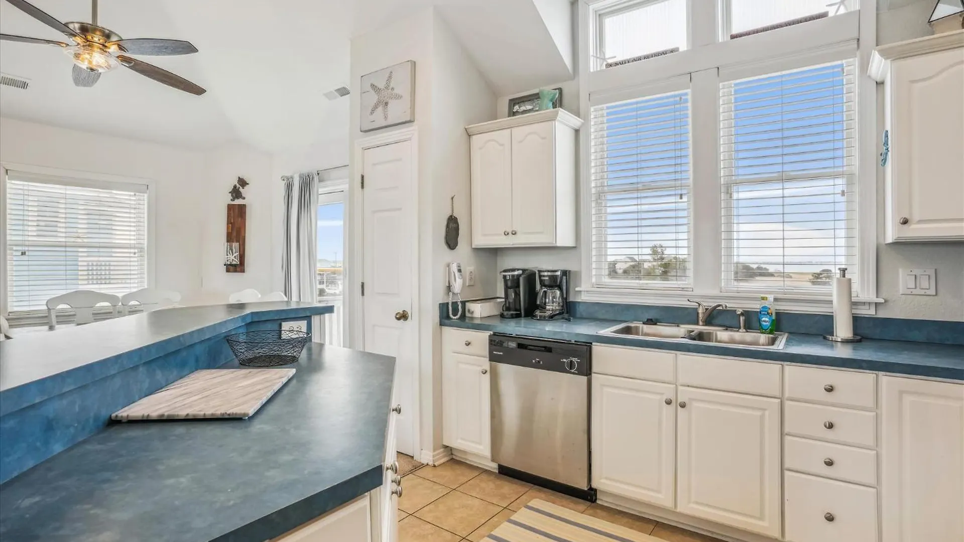 5683 - Nauti Buoy By Realty * Nags Head